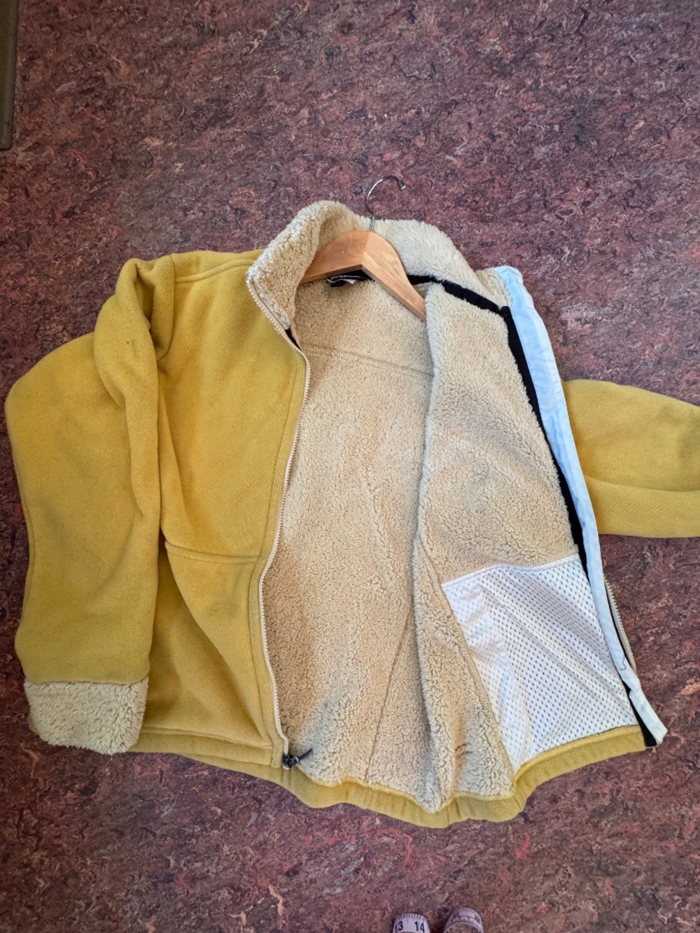 Gold Patagonia Synchilla Fleece Jacket - Picture 5 of 11